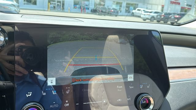 Used 2023 Lexus RX 350 Premium w/ Accessory Package AWD/4WD image 16
