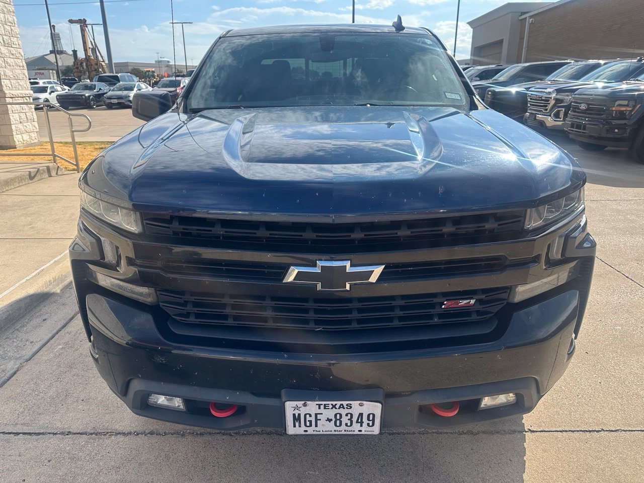 Used 2019 Chevrolet Silverado 1500 LT Trail Boss AWD/4WD image 2