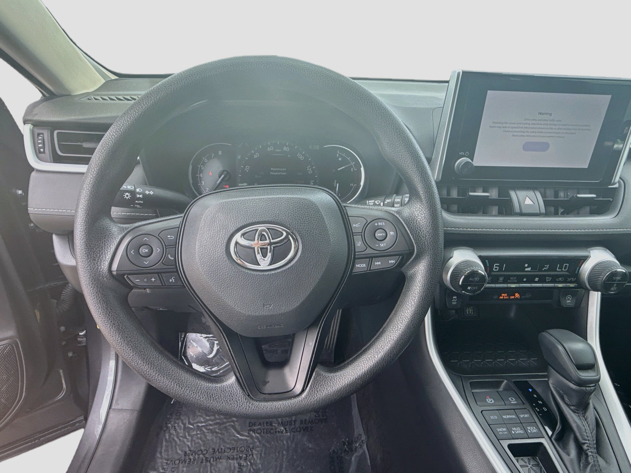 Used 2023 Toyota RAV4 XLE AWD/4WD image 10