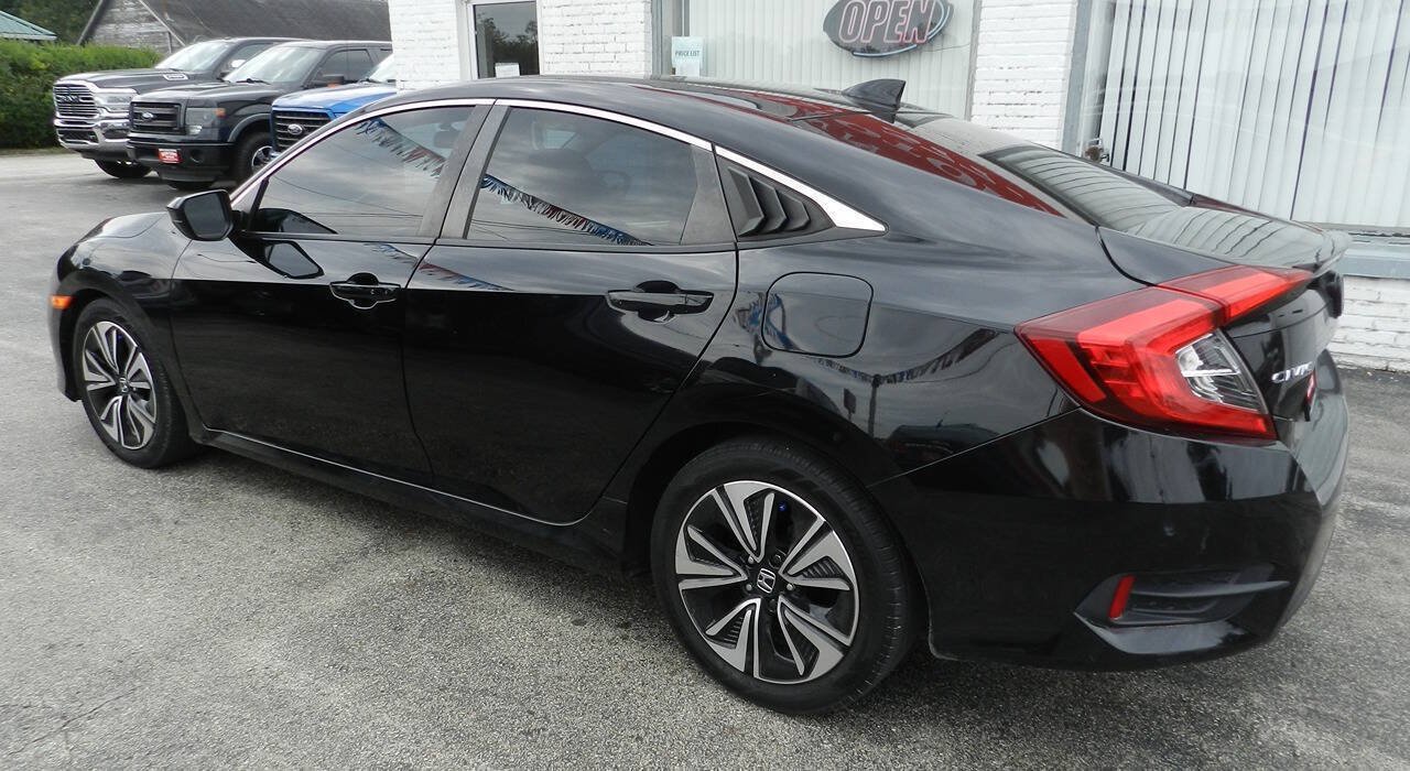 Used 2018 Honda Civic EX-T image 9