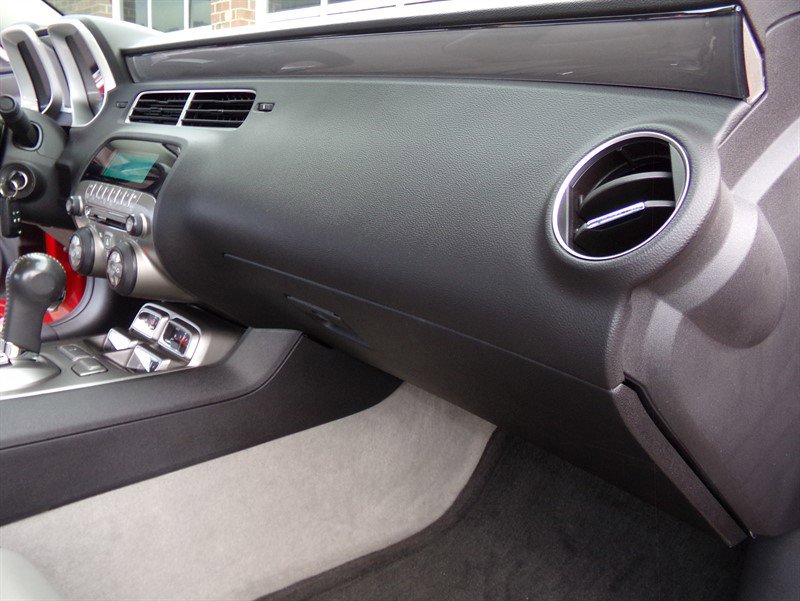 Used 2010 Chevrolet Camaro SS w/ RS Package image 28