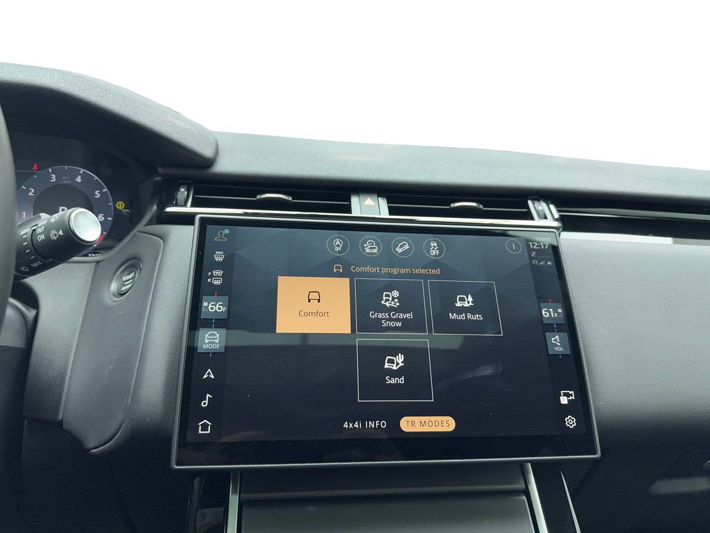 Used 2025 Land Rover Range Rover Velar Dynamic SE AWD/4WD image 26