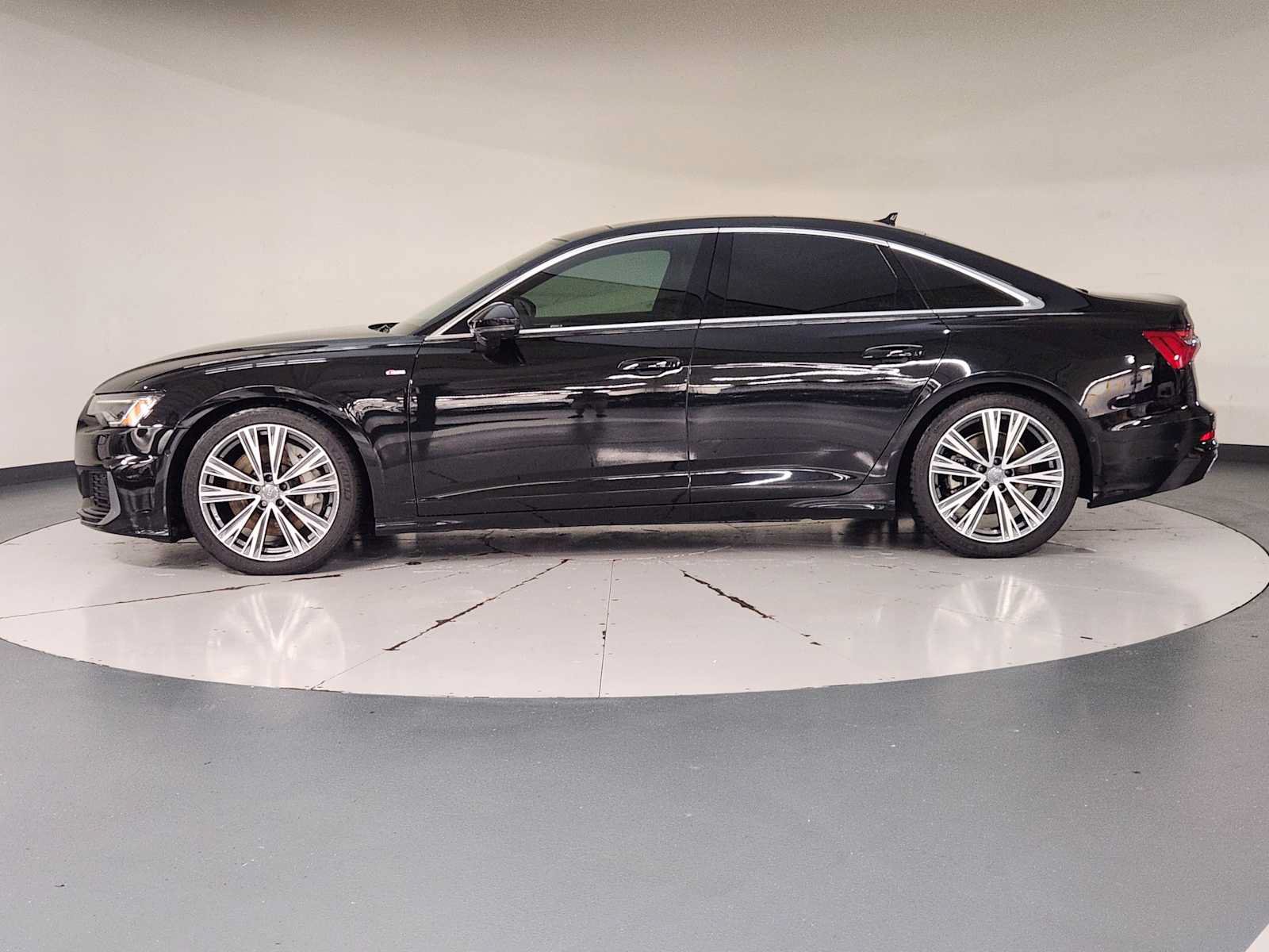 Used 2019 Audi A6 3.0T Premium Plus w/ Premium Plus Package AWD/4WD image 5