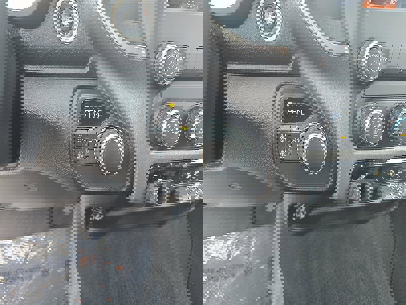 Used 2024 RAM 2500 Big Horn w/ Bed Utility Group image 29