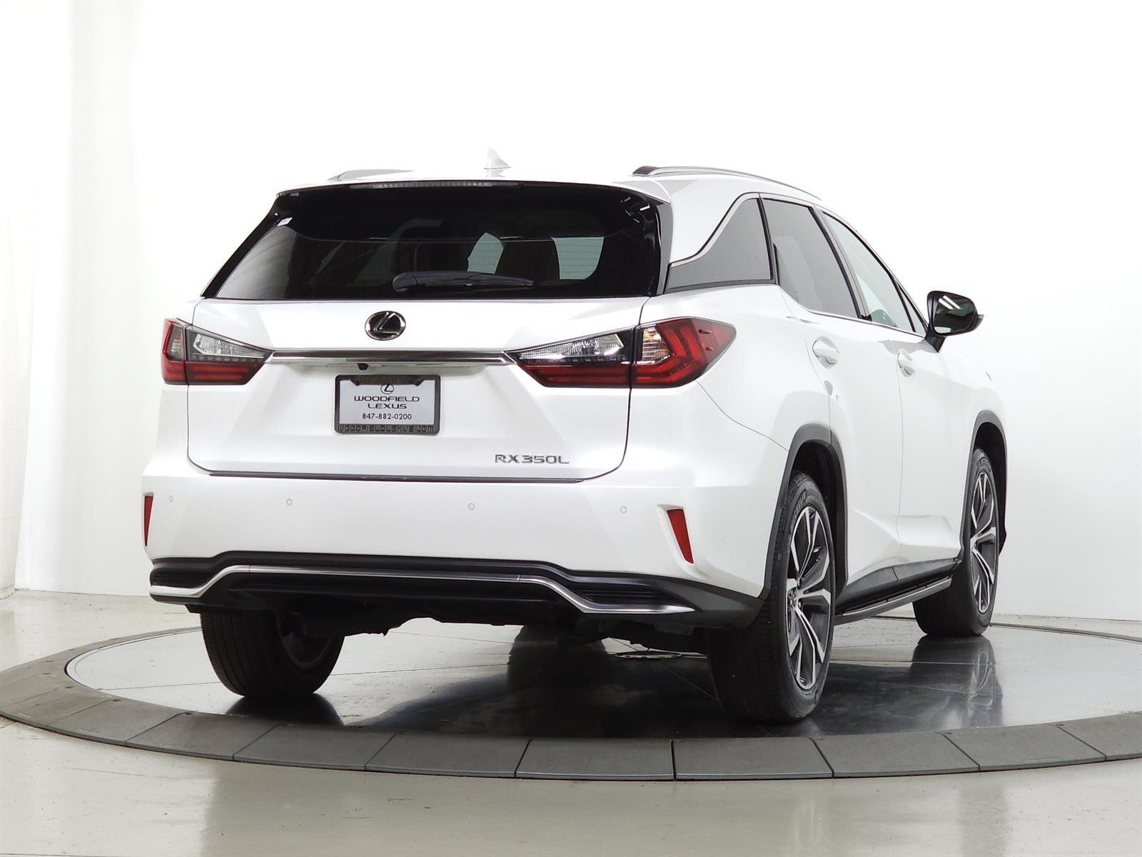 Used 2018 Lexus RX 350L AWD w/ Premium Package image 10