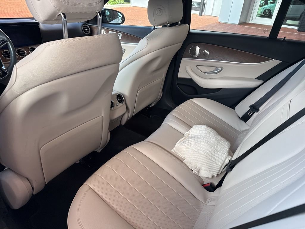 Used 2023 Mercedes-Benz E 350 Sedan image 6