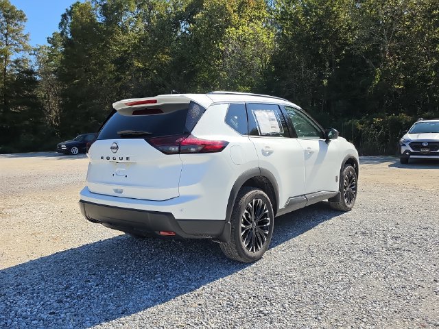 New 2027 Nissan Rogue Dark Armor FWD image 8