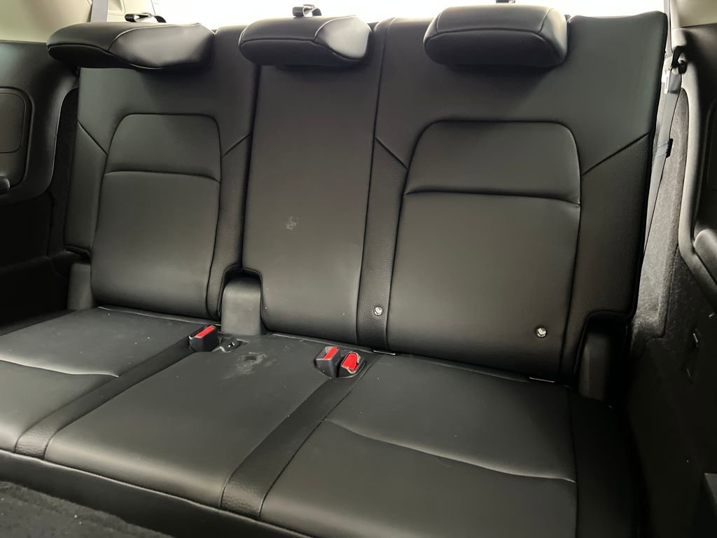 Used 2025 Nissan Pathfinder SL image 31