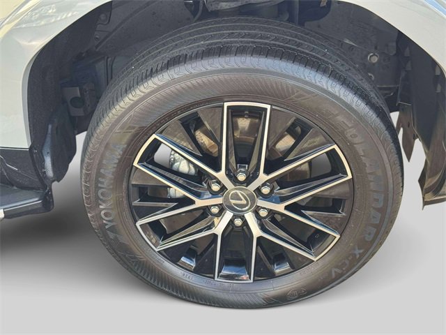 Used 2024 Lexus GX 550 image 7