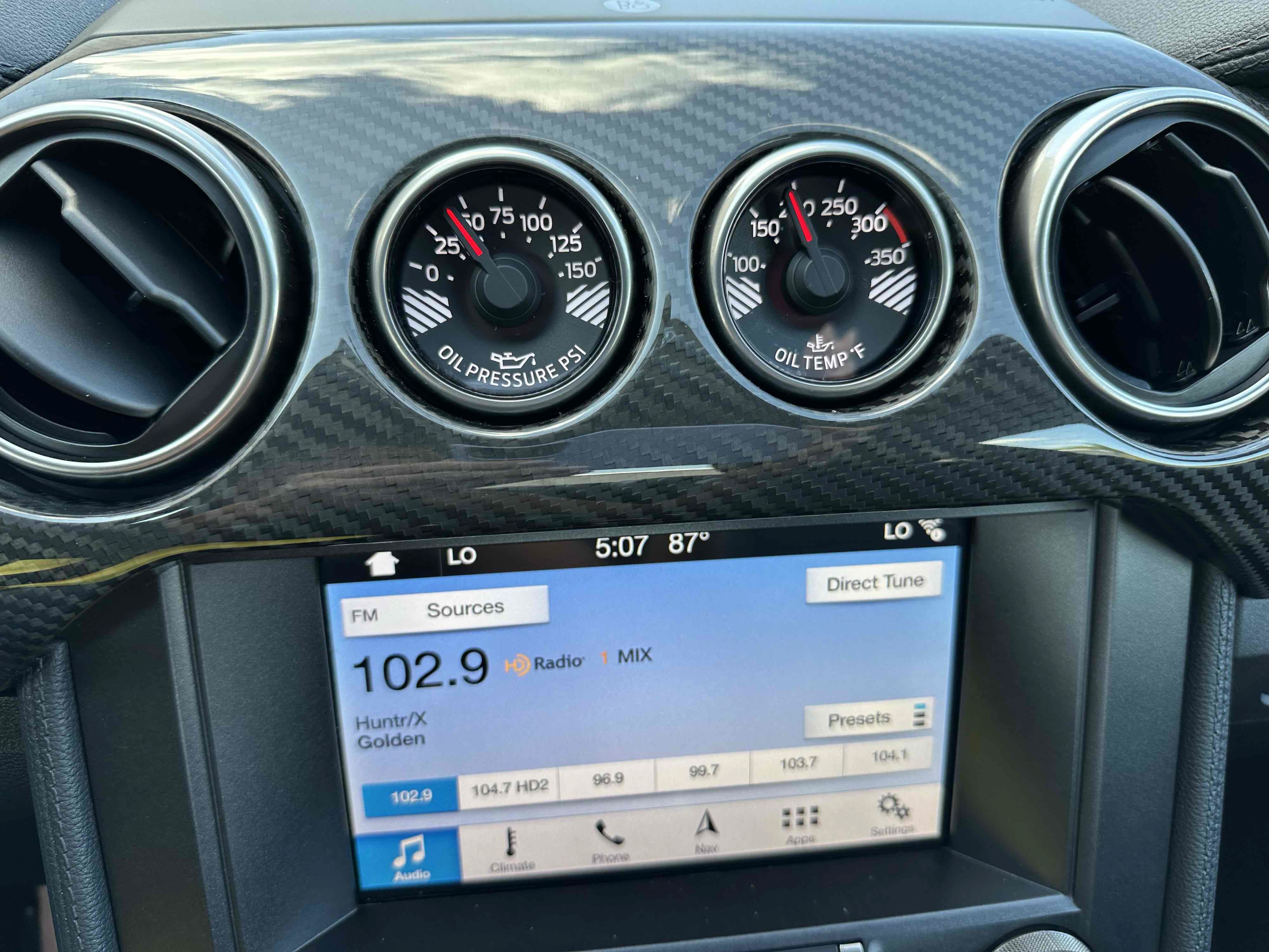 Used 2019 Ford Mustang Shelby GT350 w/ Technology Package RWD image 17