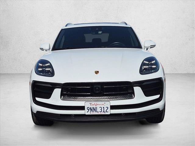 Used 2024 Porsche Macan AWD/4WD image 2