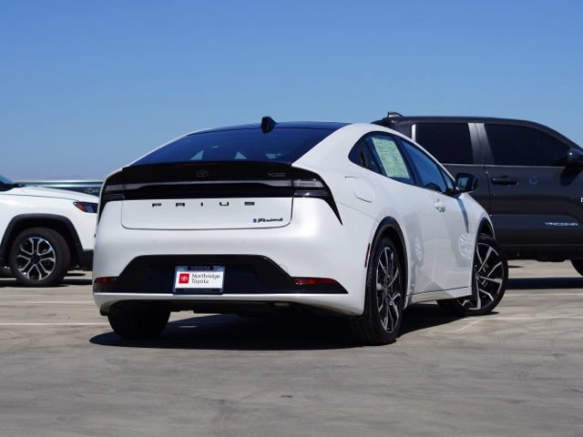 Used 2024 Toyota Prius Prime Premium FWD image 6