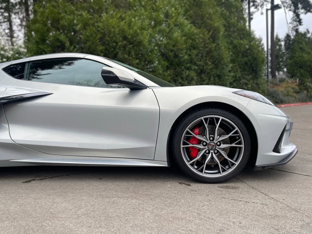 Used 2023 Chevrolet Corvette Stingray Premium Cpe w/ Z51 Performance Package image 2