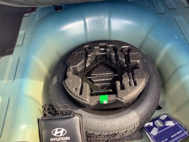 Used 2023 Hyundai Elantra SEL w/ Convenience Package image 29