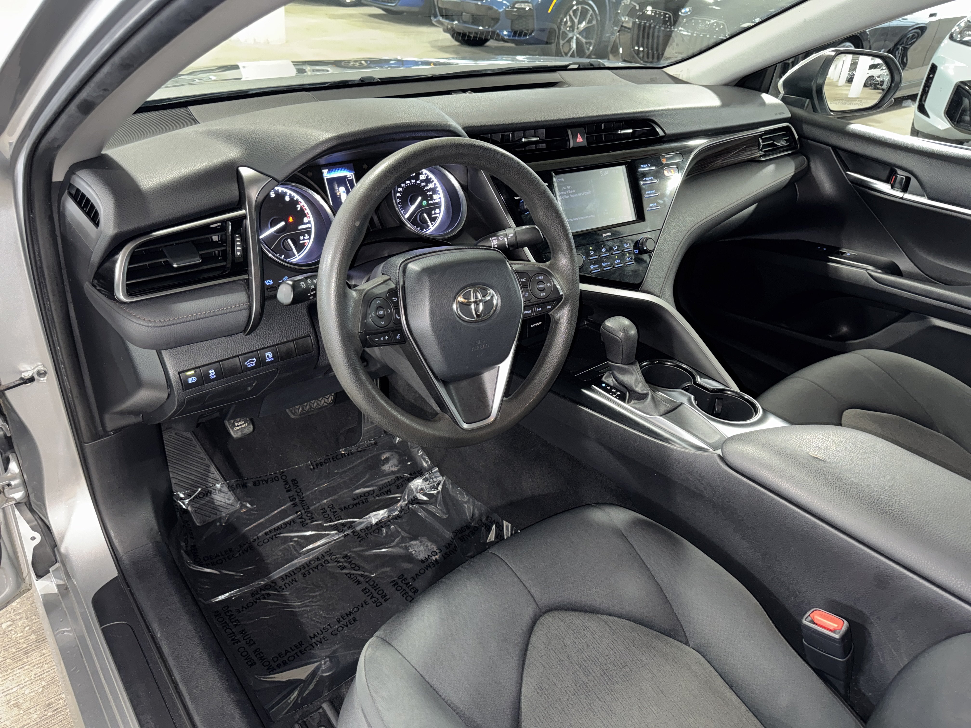 Used 2020 Toyota Camry LE FWD image 20