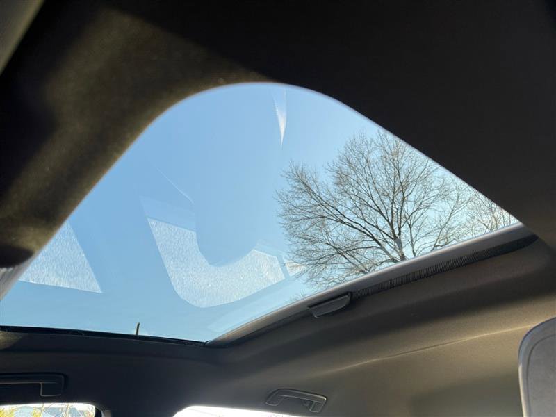 Used 2025 Volkswagen Golf R Black Edition image 20