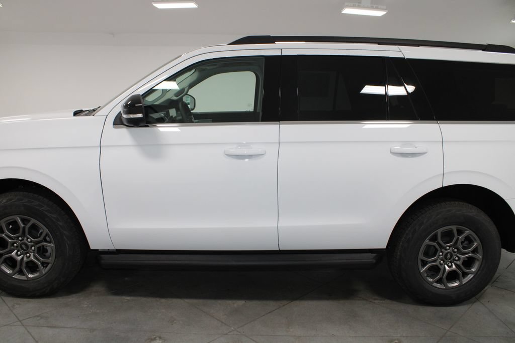 New 2026 Ford Expedition Active RWD image 5