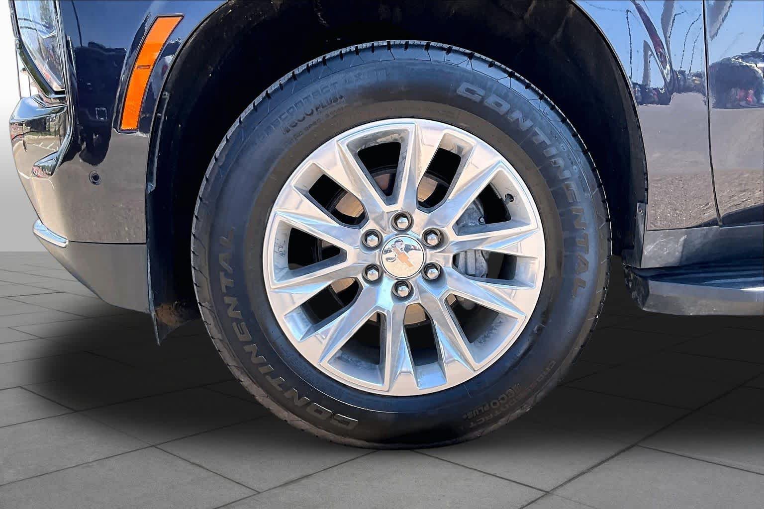 Used 2025 Chevrolet Tahoe Premier AWD/4WD image 11