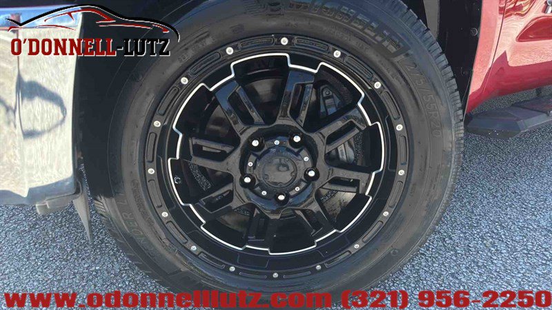 Used 2018 Toyota Tundra SR5 w/ SR5 Upgrade Package AWD/4WD image 2