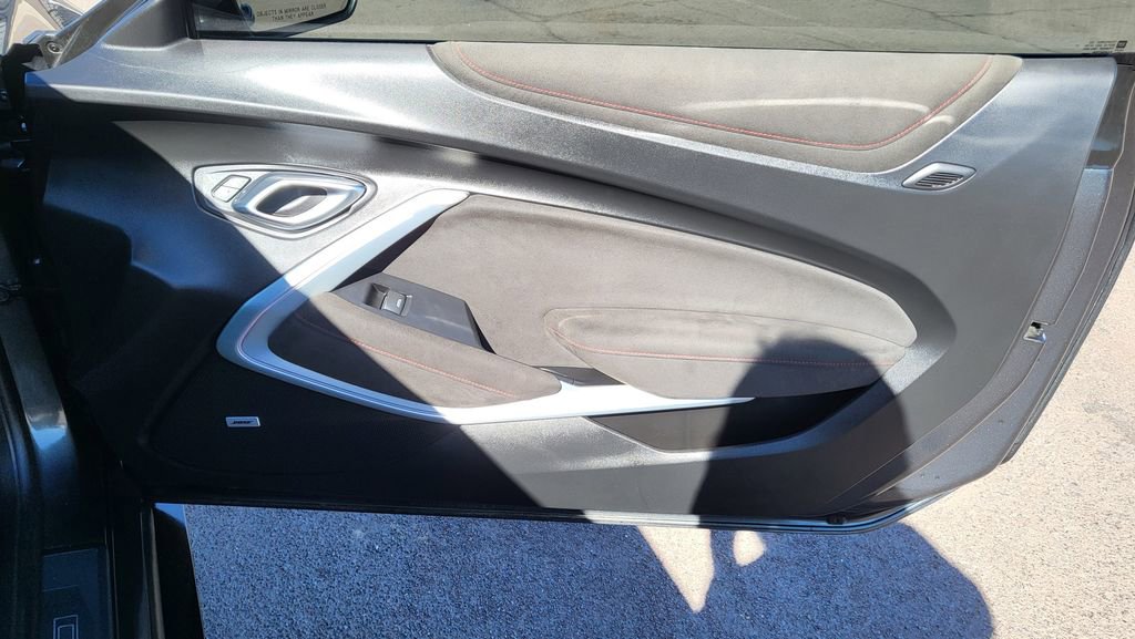 Used 2017 Chevrolet Camaro ZL1 image 16