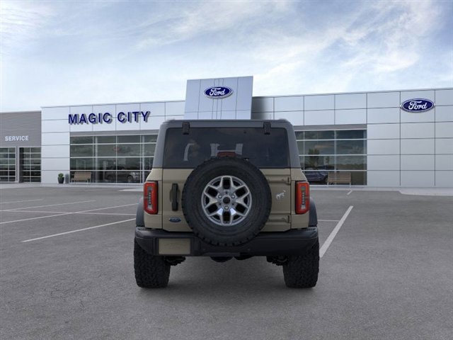 New 2025 Ford Bronco Badlands image 5