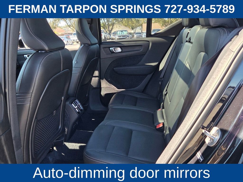 Certified 2025 Volvo XC40 B5 Core image 14