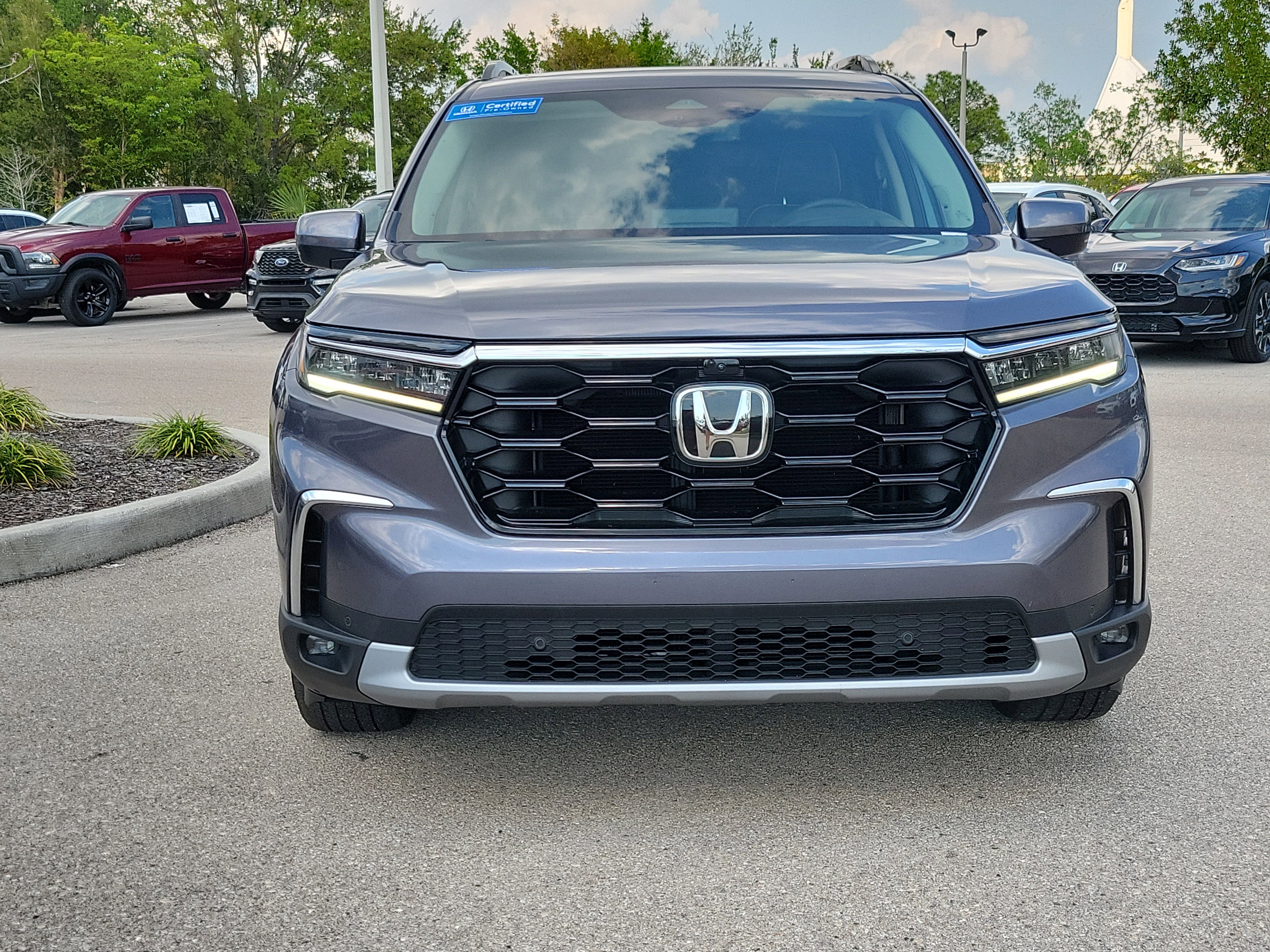 Certified 2024 Honda Pilot Elite image 2