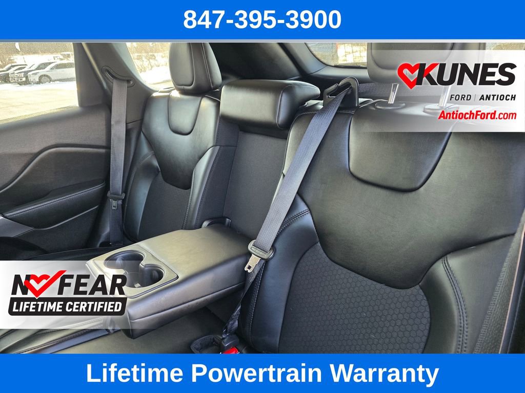 Used 2020 Jeep Cherokee Latitude Plus image 21