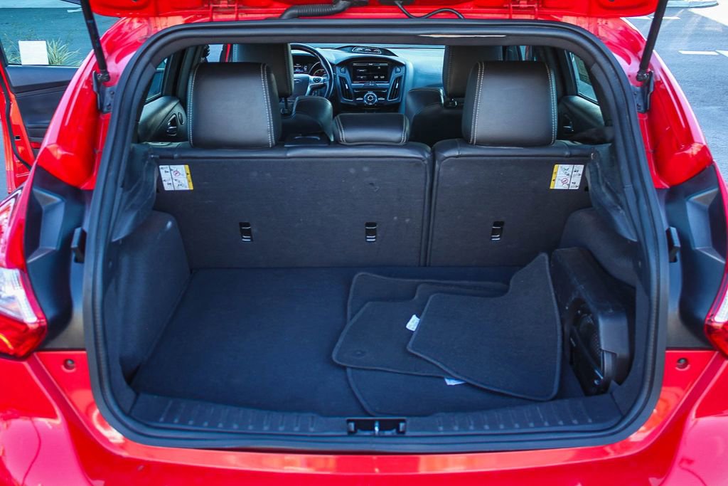 Used 2013 Ford Focus ST FWD image 31