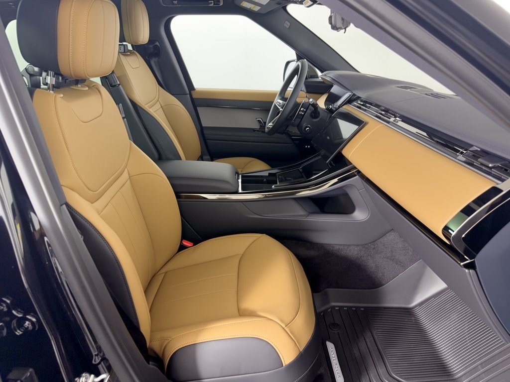 New 2027 Land Rover Range Rover Sport Dynamic SE AWD/4WD image 30