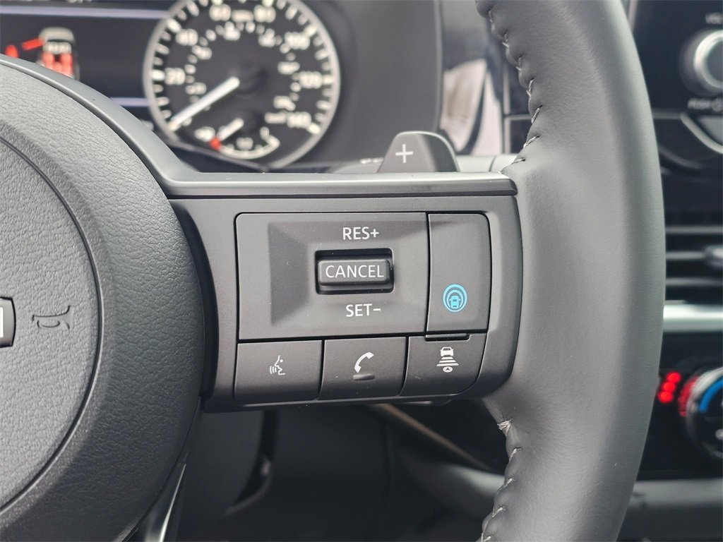 New 2025 Nissan Pathfinder SV w/ SV Premium Package image 37