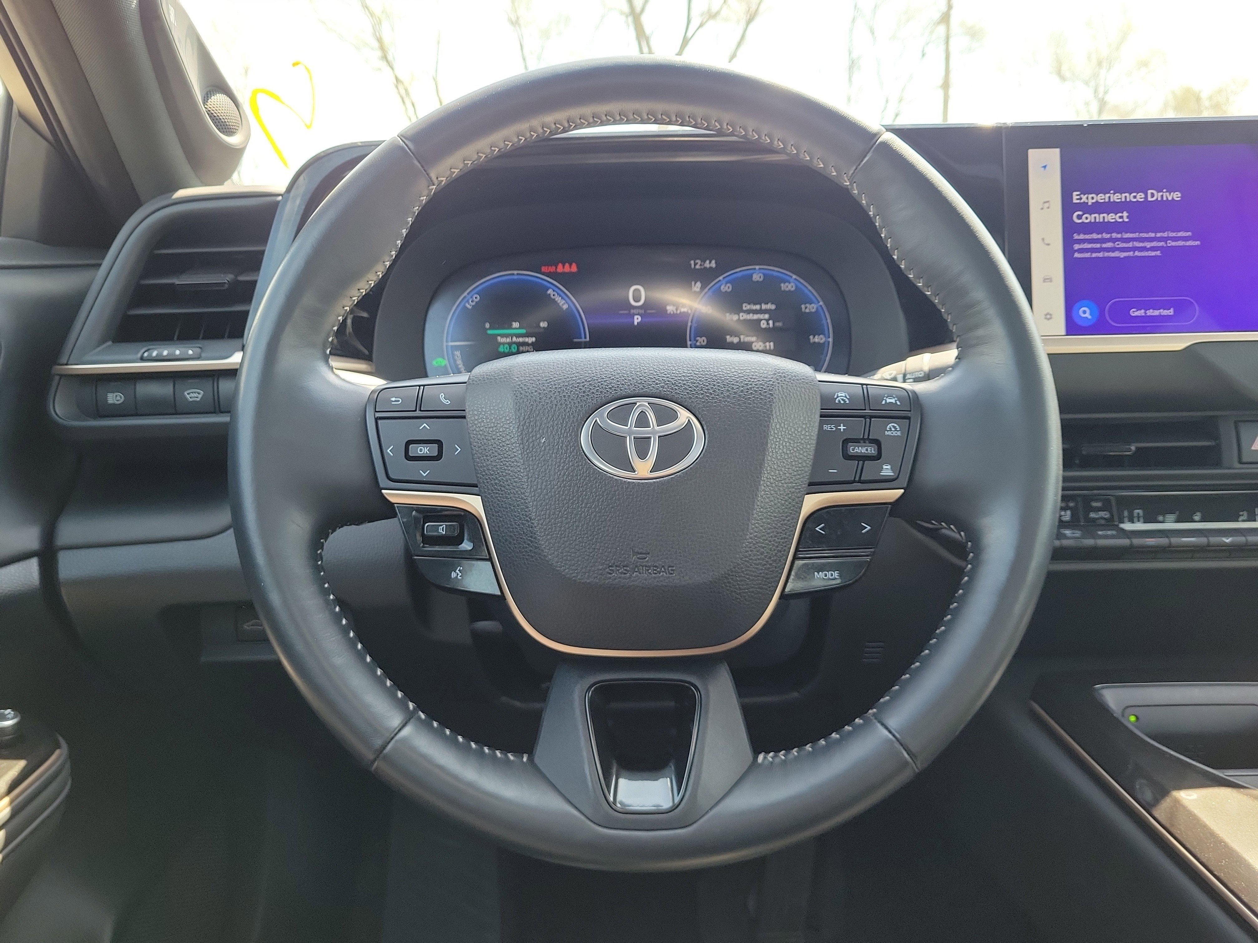 Used 2024 Toyota Crown Limited image 31