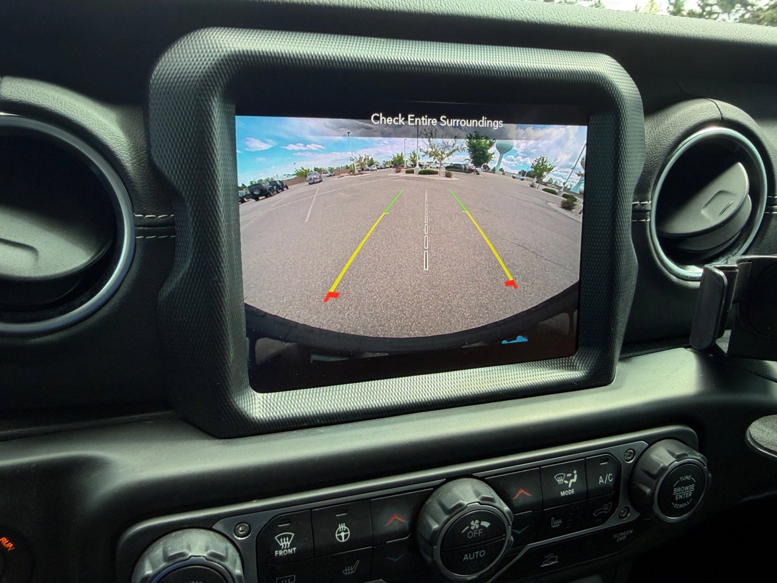 Used 2023 Jeep Wrangler Sahara w/ Cold Weather Group image 25