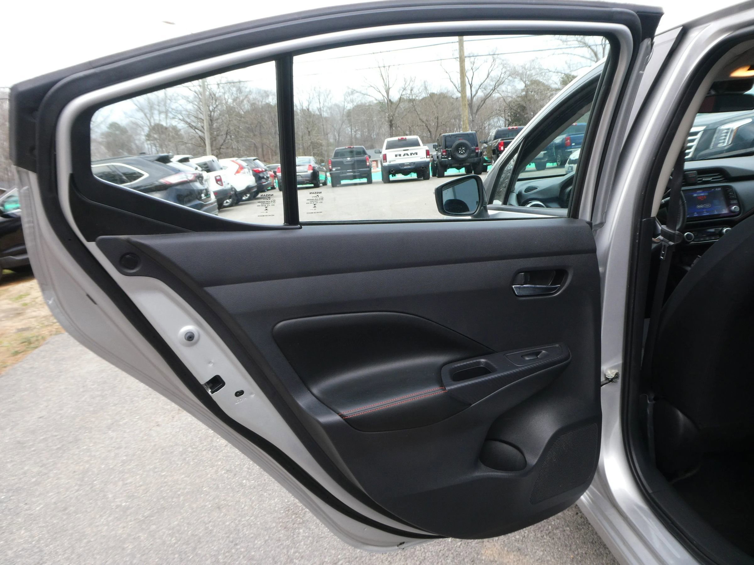 Used 2024 Nissan Versa SR w/ Trunk Package image 26