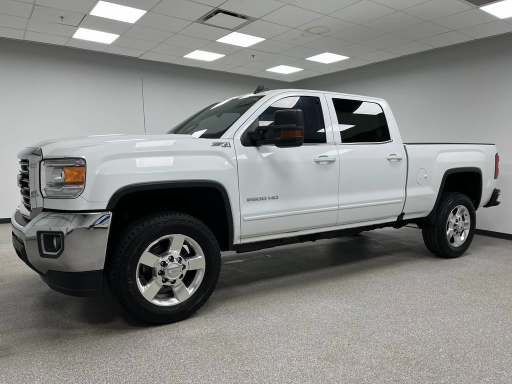 Used 2017 GMC Sierra 2500 SLE w/ HD SLE Preferred Plus Package AWD/4WD image 6