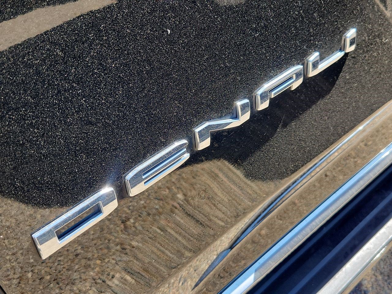 Used 2024 GMC Yukon Denali image 25