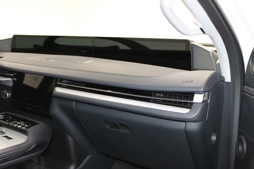 New 2025 Lincoln Navigator Reserve image 36