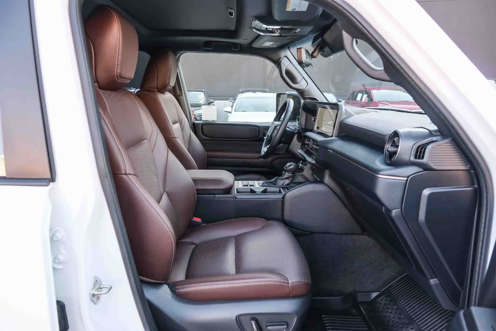 Used 2025 Toyota Land Cruiser w/ Premium Package AWD/4WD image 18