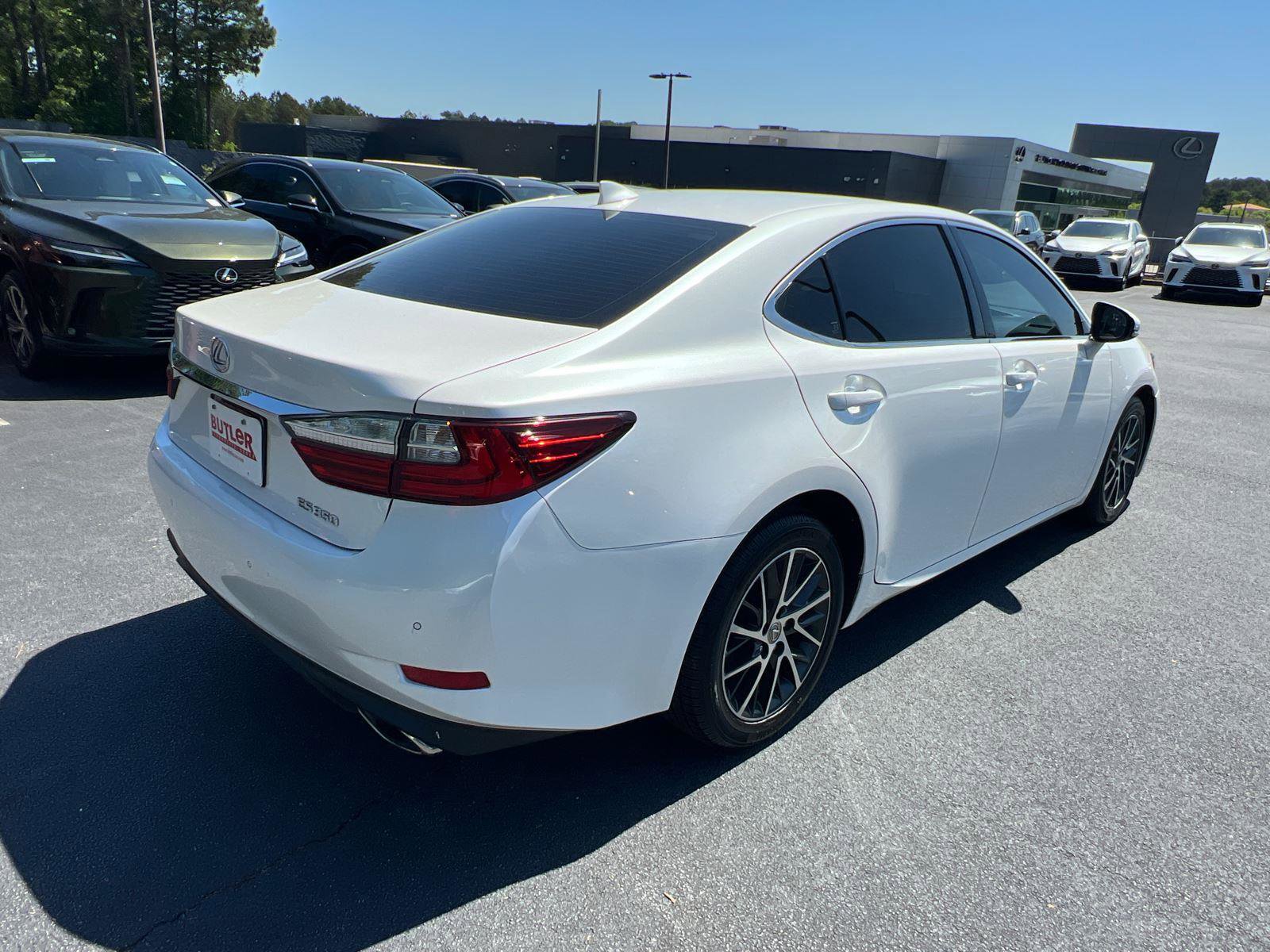 Used 2017 Lexus ES 350 w/ Luxury Package image 6