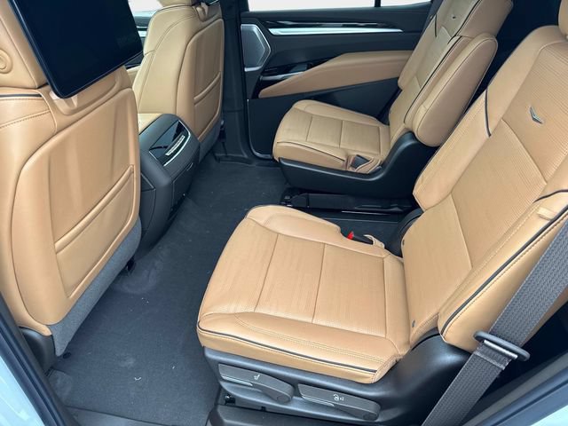 New 2026 Cadillac Escalade Luxury w/ Touring Package AWD/4WD image 17