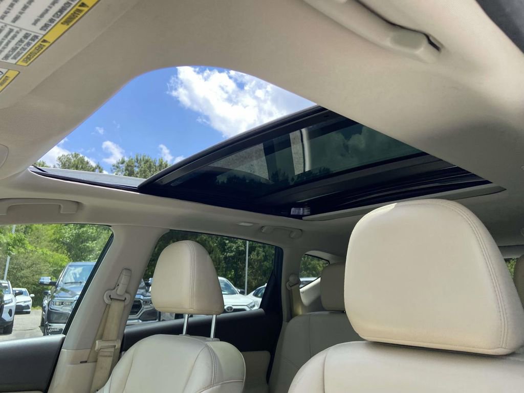 Used 2018 Nissan Murano Platinum w/ Cargo Package FWD image 20