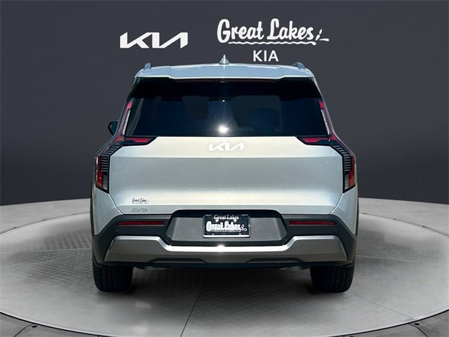 New 2026 Kia EV9 Wind image 6