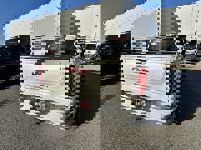 Used 2024 GMC Sierra 3500 Denali Ultimate image 6