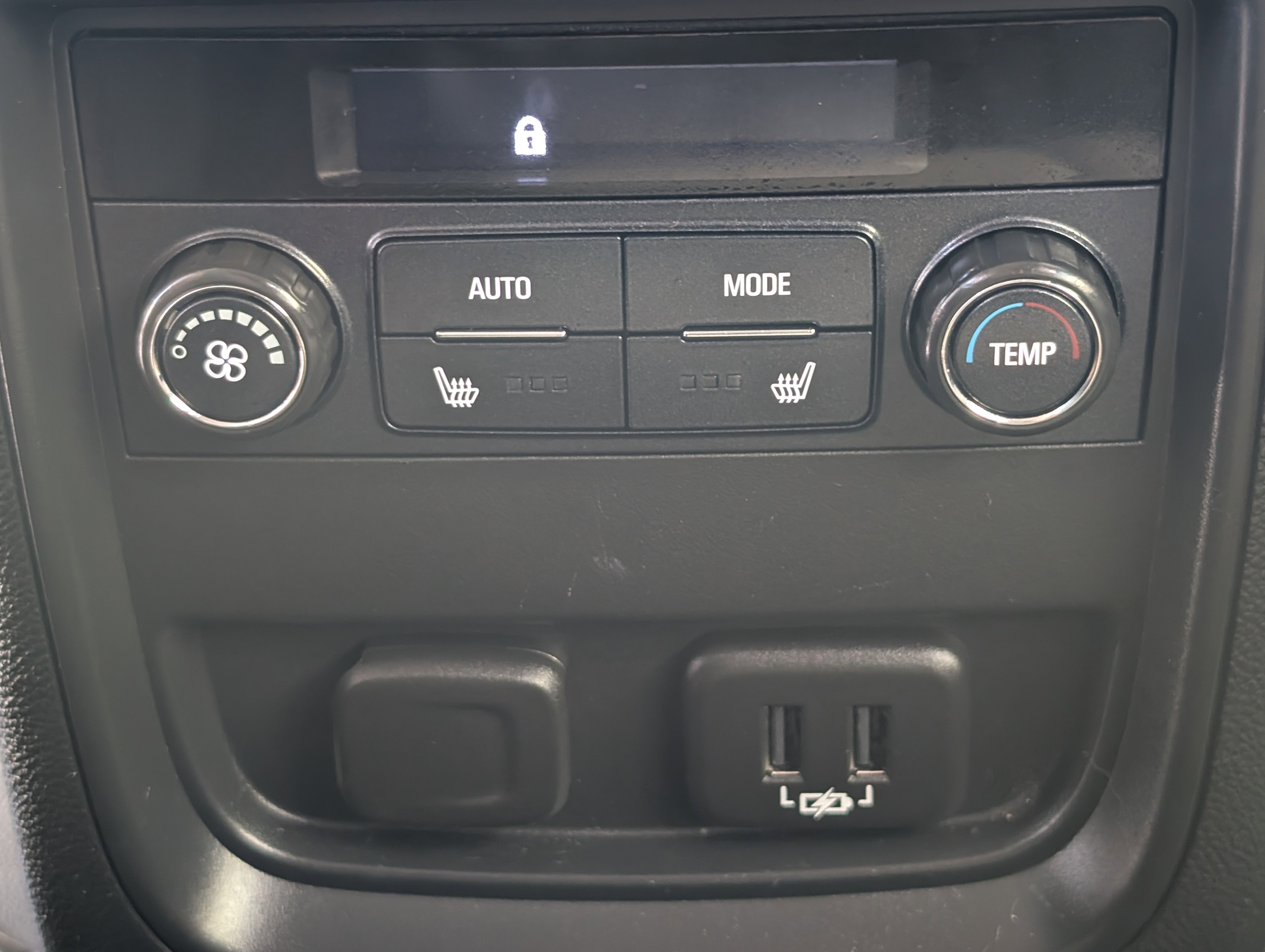 Used 2020 Buick Envision Essence image 21
