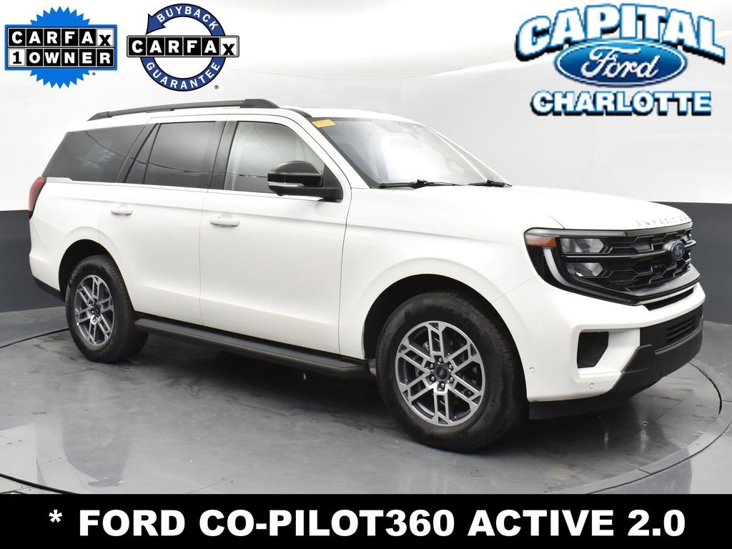 Used 2025 Ford Expedition Active image 3