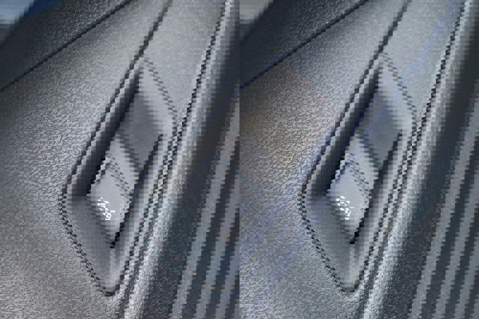 Used 2021 Volkswagen ID.4 Pro S w/ Gradient Package image 27