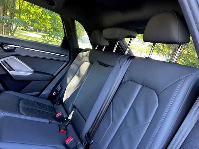 Used 2021 Audi Q3 2.0T Premium image 21
