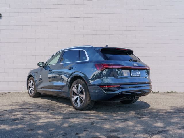 Used 2024 Audi Q8 e-tron Premium Plus w/ Premium Plus Package AWD/4WD image 3