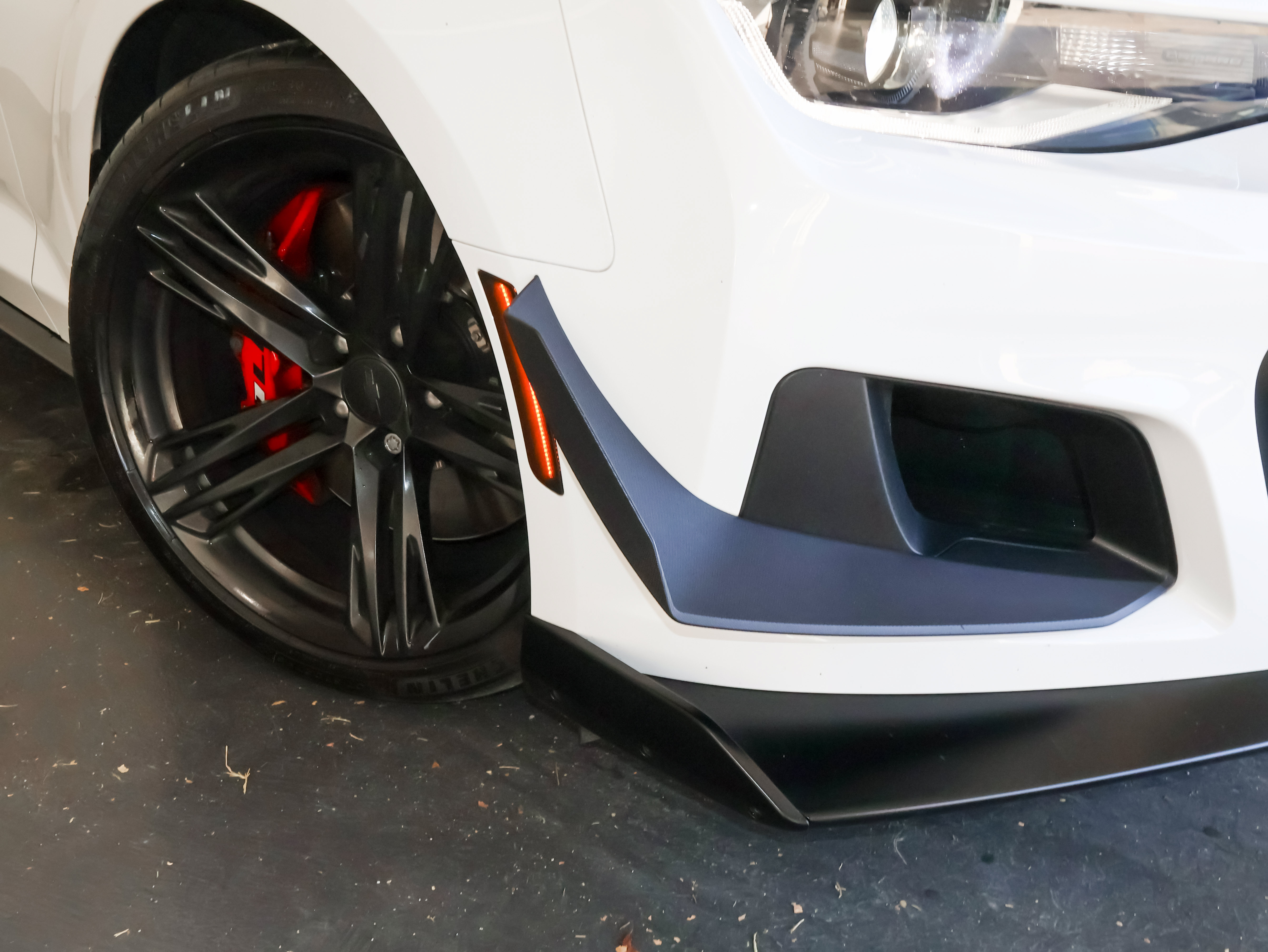 Used 2018 Chevrolet Camaro ZL1 RWD image 47