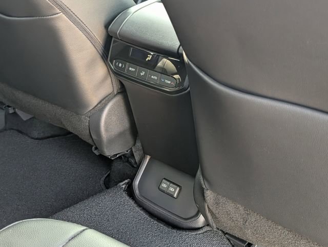 Certified 2026 Toyota Highlander XSE image 33